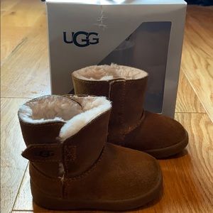 Ugg Keelan infant boots